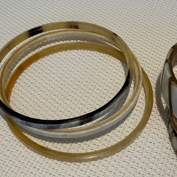 Elegant kate spade Gold brass and Cream Bangle Set - Picture 3 of 15